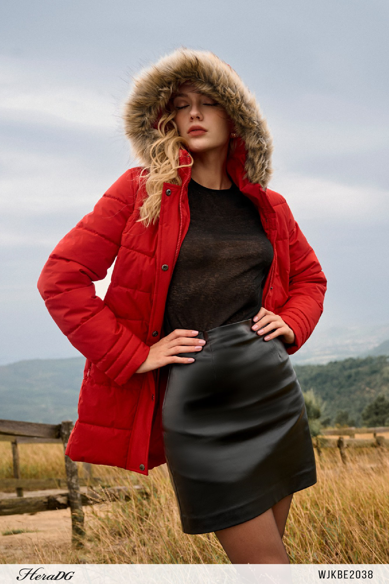 Ảnh của Áo phao 3 lớp dáng lỡ mũ lông tháo rời